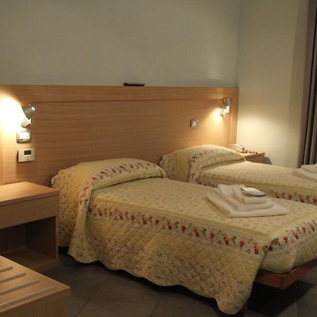 Albergo Verdi Novi Ligure Zewnętrze zdjęcie