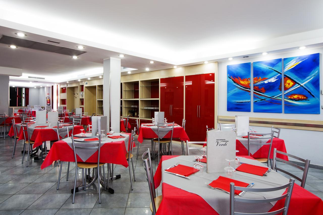 Albergo Verdi Novi Ligure Zewnętrze zdjęcie